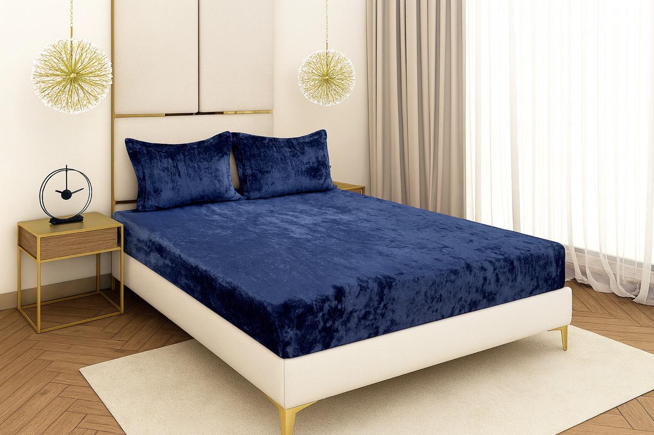 Cozy Queen Midnight Blue Velvet Solid Winter Fitted Bedsheet - King Size (184x199x20cm)