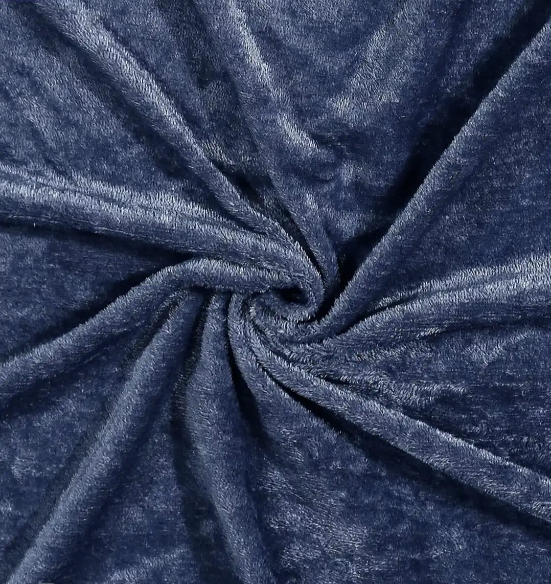 Cozy Queen Midnight Blue Velvet Solid Winter Fitted Bedsheet - King Size (184x199x20cm)