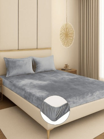 Cozy Queen Silver Grey Velvet Solid Winter Fitted Bedsheet - King Size (184x199x20cm)